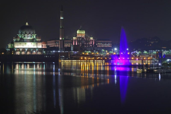 Malaysia terokai pelancongan Islam sebagai strategi rancakkan