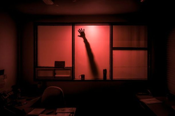 Sedap sungguh makan nasi goreng percuma esoknya lalu  Sedap sungguh makan nasi goreng percuma esoknya lalu