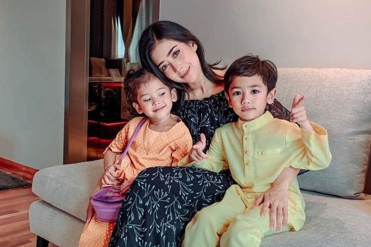 Fatin Afeefa Serik Kahwin Lagi Tak Suka Terikat Saya Tak Fikir Anak Anak Perlu Kasih Sayang Ayah Hiburan Mstar