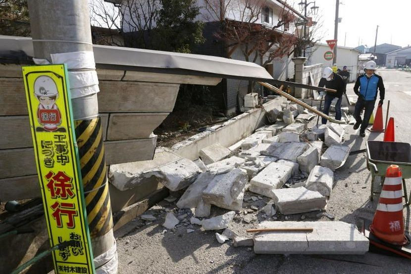 Gempa Bumi 7 3 Magnitud Gegar Jepun Lebih 100 Cedera Dunia Mstar