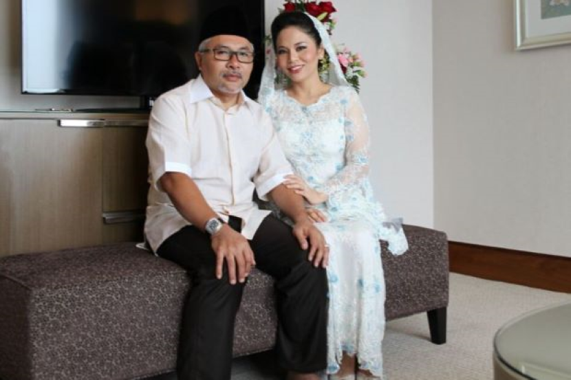 Dr Khir Toyo Kahwin Lagi - Semasa | mStar