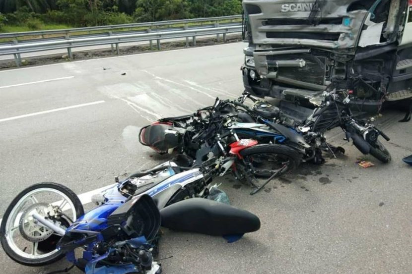 Seorang maut, enam parah lori rempuh konvoi motosikal - Semasa | mStar