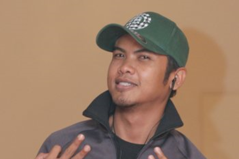 Bekas Penyanyi Kumpulan Exist Didenda Rm2 411 Kerana Mencuri Hiburan Mstar