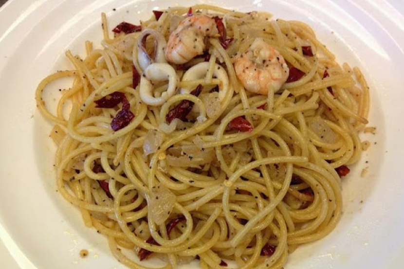 Spaghetti Aglio Olio, mudah dicuba... sedap rasanya ...