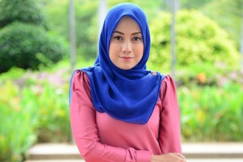 Mia Ahmad Enggan Percaya Suami-Isteri Cerai Kerana Wataknya - Hiburan
