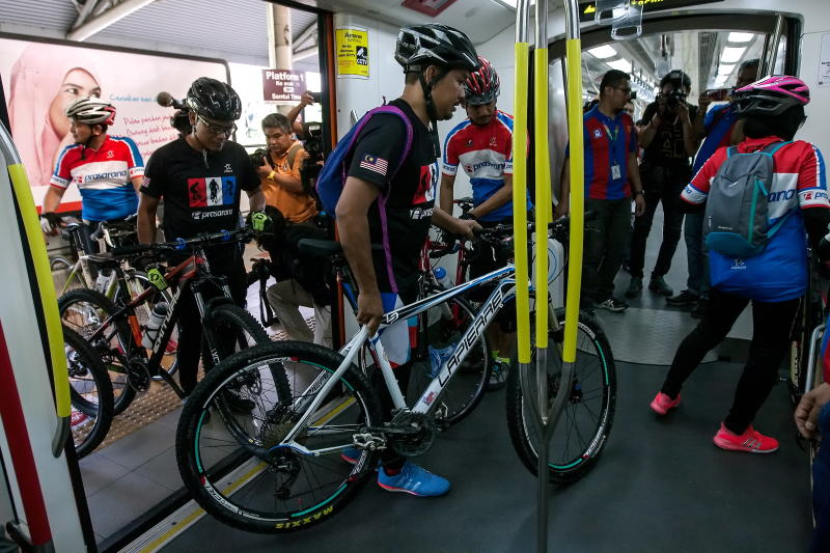 Boleh Bawa Basikal Naik LRT Semasa mStar